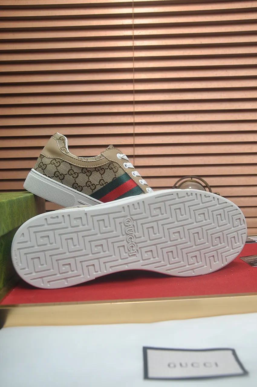 Men's men's shoes💰440💶[GUCCI] official website 1:1 men's sports shoes are now on the market. They are made of original fabric + water-dyed sheepskin lining, plus the official website original 1:1 comfortable outsole. Fashionable and versatile, super comfortable and breathable. Standard shoe size 38/45 (custom-made size 45 is non-refundable)